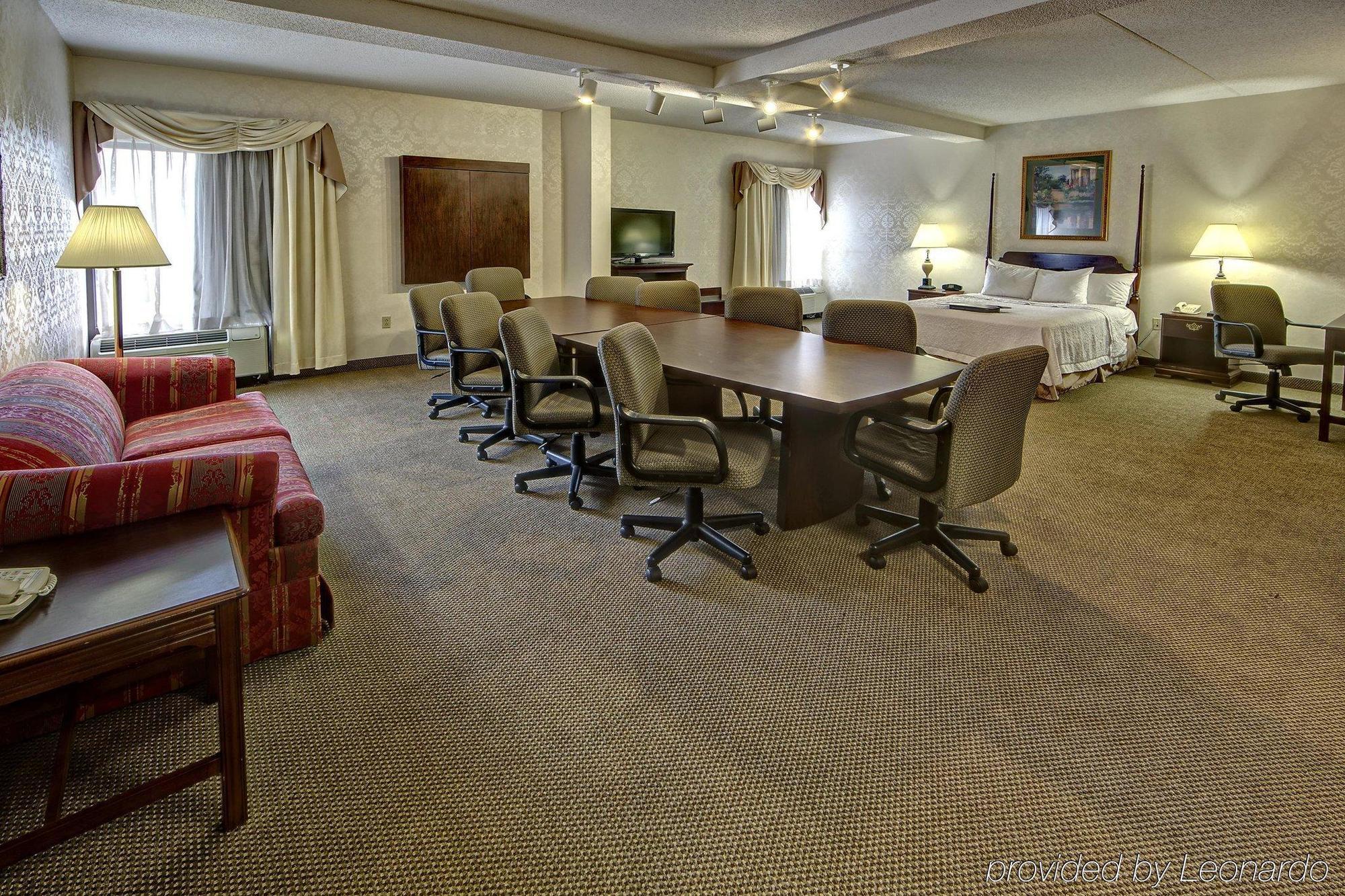 Hampton Inn Morristown Buitenkant foto